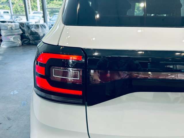 【後】『外装：後側』の画像になります。写真の内容に関してご不明点、ご質問等がございましたらお気軽にガリバー店舗までお問い合わせください。