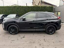 ・ブラインドスポットモニター　　　・ヘッドアップディスプレイ　　　・電動格納ミラー　　　・フロアマット　　　・スマートキー　　　・スペアキー　　　・スペアタイヤ　　　・保証書　　　・取説書