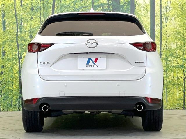 安心の最長10年・走行無制限保証（有償）をご用意。保証内容も充実はもちろん、無料点検＆オイル交換や、年中無休の全国・24時間ロードサービスも付帯されておりますのでご安心下さい。