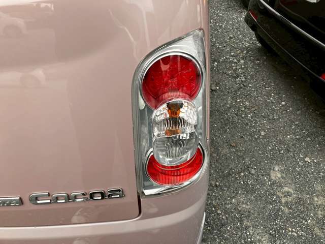 ライト類もしっかり真心を込めて磨いています！目が透き通っているとかっこよく見えますよね♪