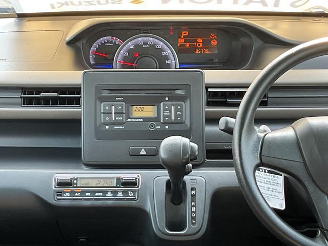 メーカーオプションのCDプライヤー付ですでございます！！