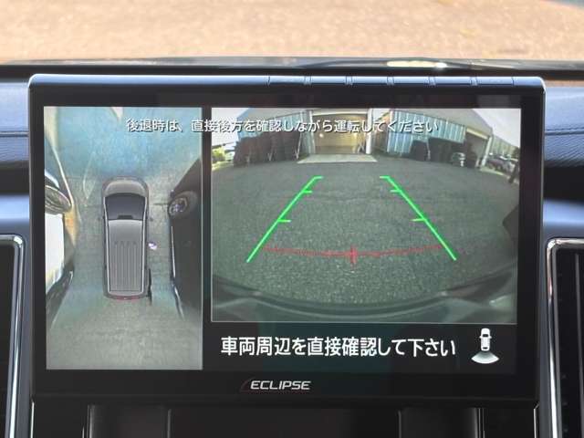 ステアリングホイールも新デザインを採用し前モデルよりもスッキリとした印象に変更されアダプティブクルーズコントロールスイッチも配置◎