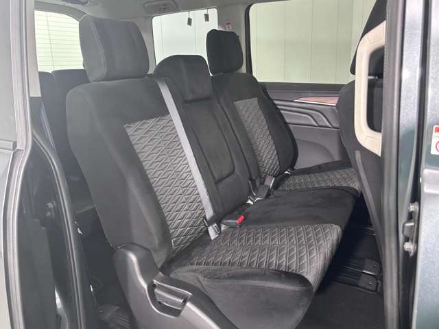 ソフトパッドを使用した内装は触り心地も良く高級車ライクな質感◎以前のデリカよりもずっとグレードアップを感じる◎