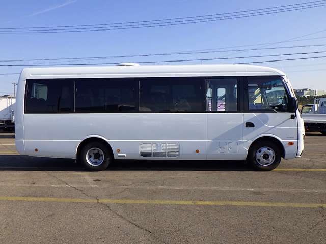 ボディー外寸　　長さ699cm×幅201cm×高さ273cm