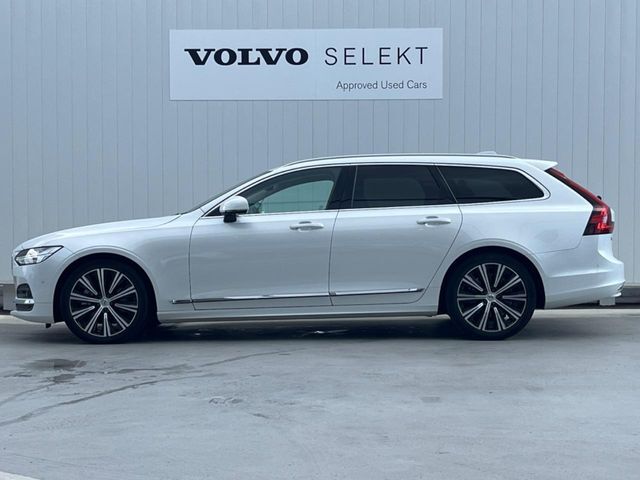 全国のVOLVOからお取り寄せが可能※！遠方の店舗に展示してあるクルマが気になる場合も、最寄りの店舗でご購入ただくことが可能です！是非私たちに要望をお聞かせください！※別途費用