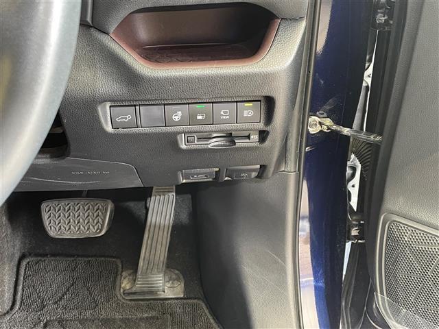 店舗にて現車の確認もいただけますので、お電話で在庫のご確認の上是非ご来店くださいませ！！！