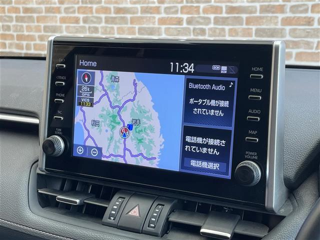 【ディスプレイオーディオ】ディスプレイオーディオ搭載車！お手持ちのスマートフォンと連動してアプリや音楽を画面上で楽しむことができます！詳しくはスタッフまでお尋ねください！