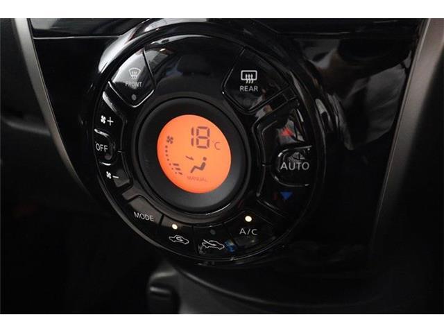 オートエアコン装備ですので、とっても快適！