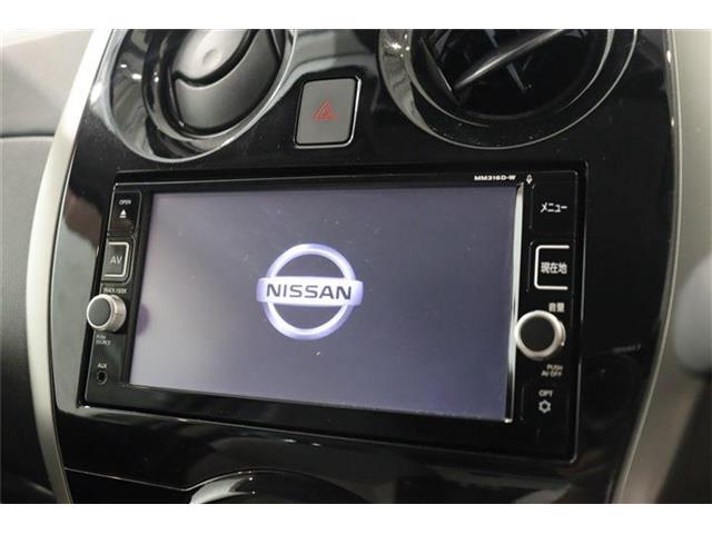 SDナビです！純正ナビは機能も見た目も良いですよ！