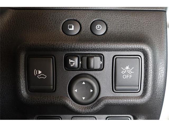 自動で障害物を検知してブレーキ補助をしてくれます！