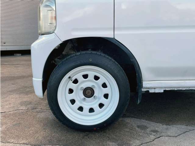 新品ホワイト鉄ホイール、新品ナンカン引っ張りタイヤ