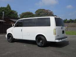 1999yモデル　正規ディーラー車　1ナンバー登録　実走42500km　記録簿付き　2WD　カーゴスタイル　アメリカンレーシングホイル　4キャプテン　サードシート付き