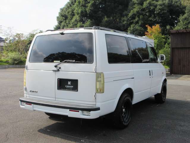 1999yモデル　正規ディーラー車　1ナンバー登録　実走42500km　記録簿付き　2WD　カーゴスタイル　アメリカンレーシングホイル　4キャプテン　サードシート付き