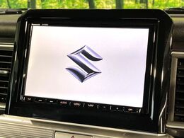 【純正8型ナビ】人気の純正ナビを装備。オーディオ機能も充実しており、Bluetooth接続すればお持ちのスマホやMP3プレイヤーの音楽を再生可能！毎日の運転がさらに楽しくなります！！