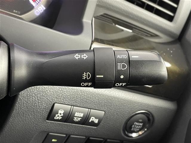 【運転席操作部】快適なドライブを楽しむための機能が装備されています！運転席から触れるので、使いやすいです！除菌プランいれていただくと、さらに清潔で安心していただけます！