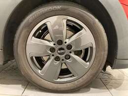 国道246号線沿い、南町田グランベリーパーク駅すぐ。MINI NEXT 東名横浜/〒194-0004 東京都町田市鶴間5-18-1/TEL：042-788-8027