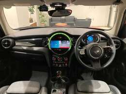 国道246号線沿い、南町田グランベリーパーク駅すぐ。MINI NEXT 東名横浜/〒194-0004 東京都町田市鶴間5-18-1/TEL：042-788-8027