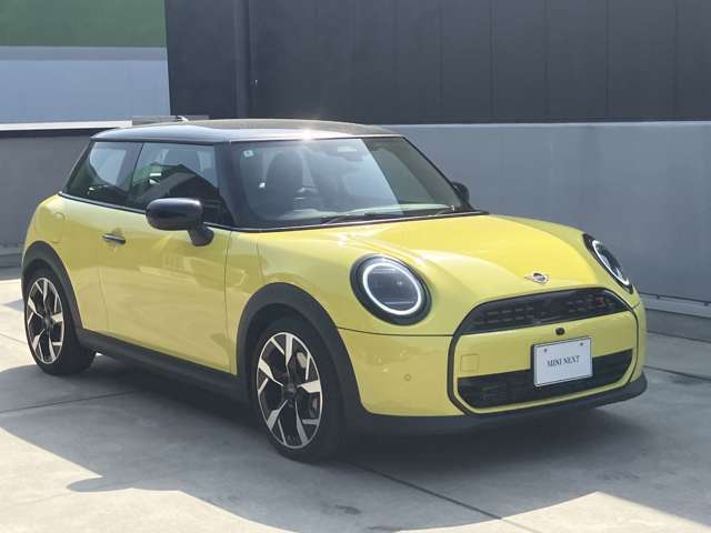 MINI認定中古車は第三者品質評価制度も採用しております。AIS方式による車両品質評価制度も導入し公平な車両コンデション評価を行うことにより車両品質の透明性を高めると同時に更なる信頼と安心をお届けします