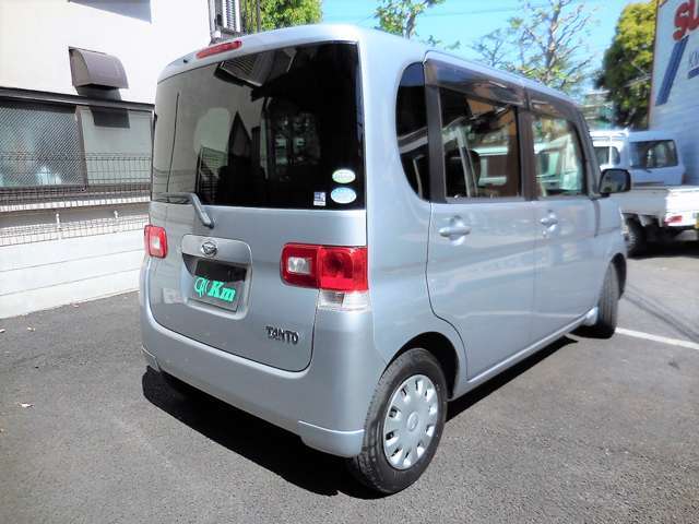 自社認証工場完備ですので納車後もご安心ください！車検も板金も保険もローンも全て当社で承れます！