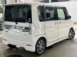 ★オプション品が多数装備された『タントカスタムRS』になります！純正エアロ！後席フリップダウンモニアー！純正『Dスポーツ』ダウンサス！カッコいいタントカスタムになります♪