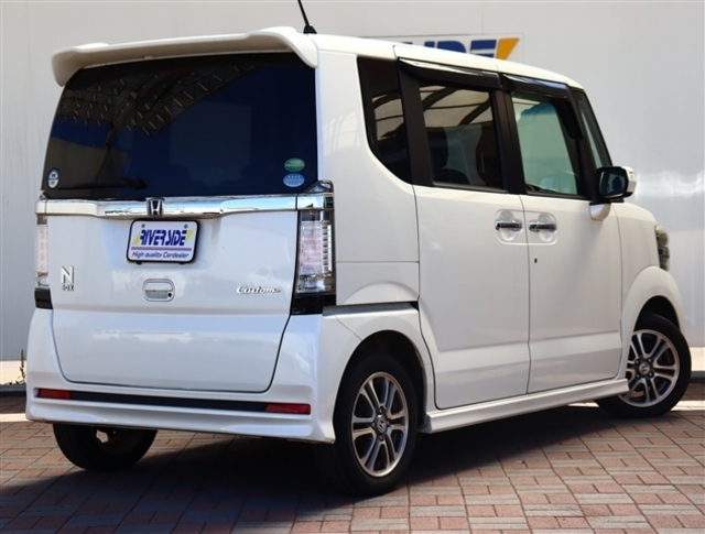 保証に関しましても、高年式車両にはメーカー保証や低年式車でも最長3年・走行無制限まで、ご用意させて頂いております（車輌によって条件が変わります。）