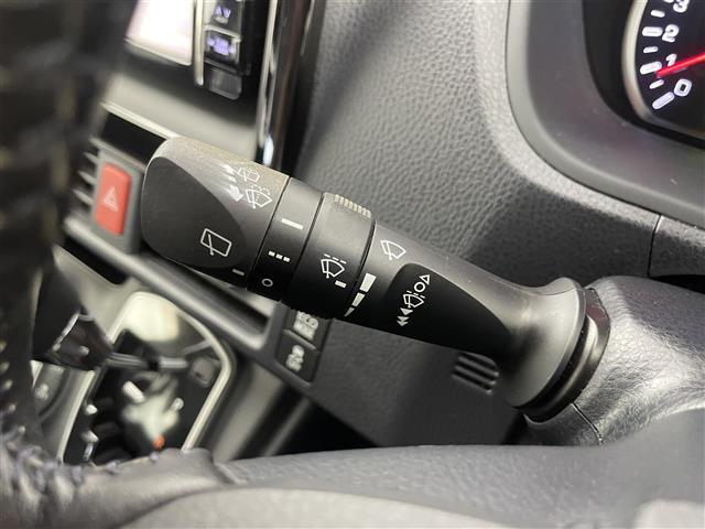 【運転席操作部】快適なドライブを楽しむための機能が装備されています！運転席から触れるので、使いやすいです！除菌プランいれていただくと、さらに清潔で安心していただけます！