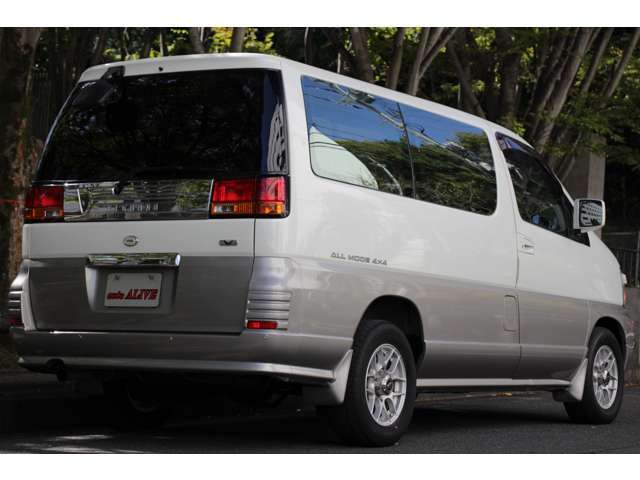 社外15インチアルミ ブリジストンRUFT RV 4本共まだまだ山有ります