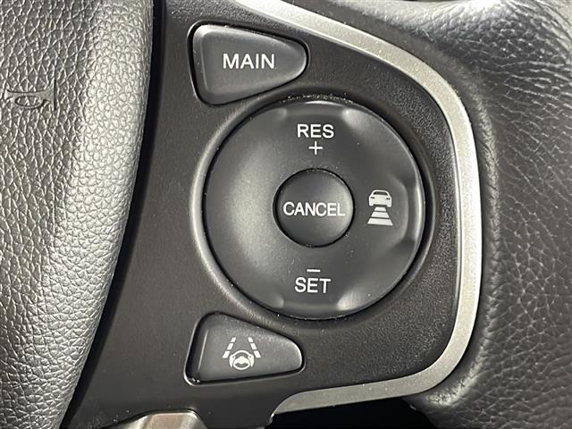 【アダプティブクルーズコントロール（ACC）】適切な車間距離を保ちながら先行車に追従走行できます！機能には限界があるためご注意ください。