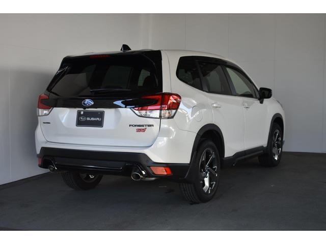 スバル独自のシンメトリカルAWDと低重心プラットフォーム『SGP』による、非常に安定した走りが魅力です