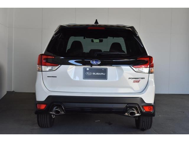 しっかりとした加速感で、合流や追い越しもスムーズ1.8L BOXER 直噴ターボ “DIT”