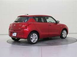 全国トヨタディーラーの中でも数少ない、トヨタ認定検査員が1台ずつ内外装をチェック。