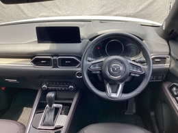 細部まで作り込まれた造形美！毎日でも運転して『人馬一体』を楽しみたくなります。是非、クルマに触れてその質感を味わってください。