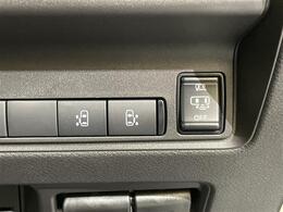 【両側パワースライドドア】小さなお子さまでもボタン一つで乗り降りラクラクです！両手に荷物を抱えている状態でもボタンを押せば自動で開閉するので、お買い物やお出かけの際にはとっても重宝します！