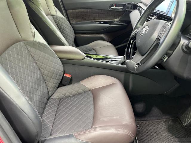 「この車の写真をもっと見たい」「状態が気になる」「この装備はついている？」どんな小さな疑問でもお気軽にお問い合わせください！