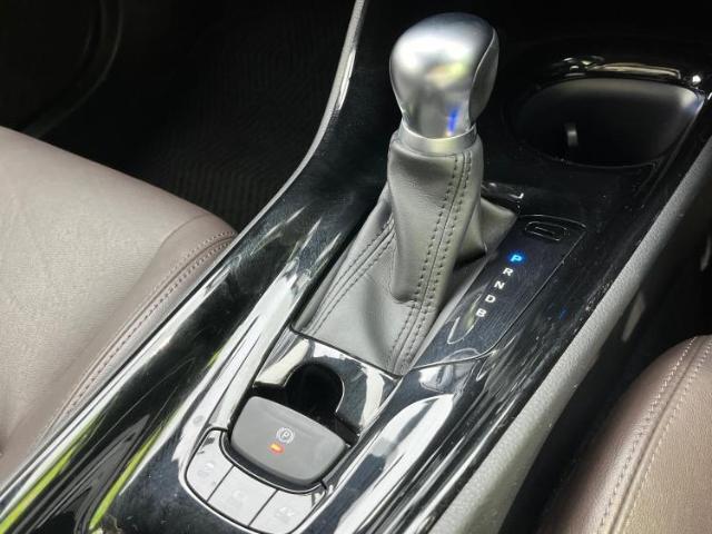 お車に合わせて無料保証以外にも、保証範囲、期間、距離を拡充させた有料保証もご用意しております！中古車の購入が初めてで不安・・・というお客様もご安心ください！