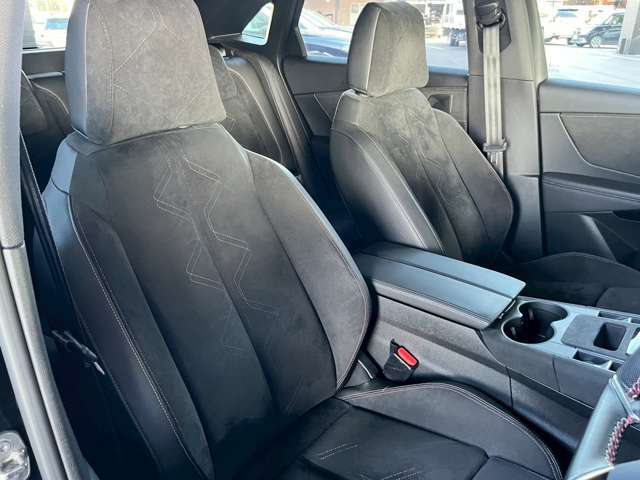 308GTBlueHDiBlue Nappa Edition 308GTHYBRID