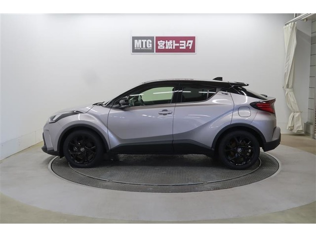 「使ってバック・・カードのポイントで月々の負担を軽減」。車種・年式によっては、対象外の車もあります。