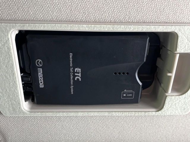 【ETC】高速道路の料金所をストレスなく通過！話題のスポットやサービスエリアに多い「スマートIC」利用時は必須のアイテムです。当店でセットアップを実施、ご納車当日からすぐにご利用いただけます！