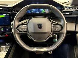 最長10年（対象車条件有）の安心性能保証もご用意しており、走行距離無制限で全国のLIBERALA、ガリバーグループ店舗（一部対象外）でご対応可能でございます。安心してお出かけいただけます。