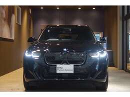 BMW　Premium　Selection大分では最大100項目の厳正な納車前点検を行い安心・安全なカーライフをお届け致します。