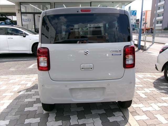 【陸運局認定指定車検工場完備】国家資格検査員1名・国家資格整備士3名で、お客様の大切な愛車を末永く安心サポートさせて頂きます！当店おすすめ安心メンテパック加入で3年間のメンテナンスと車検がお得！