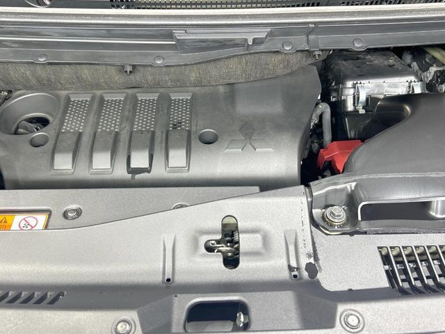 親切・丁寧な専門メカニックスタッフが応対！・車検・点検整備・事故等の修理などアフターサービスも安心。お車のカスタマイズもネクステージのサービススタッフまでご相談ください！