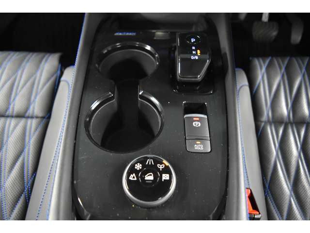 ◆電制シフト◆前後の動きのみで操作できる電制シフトです。なめらかな動きです！