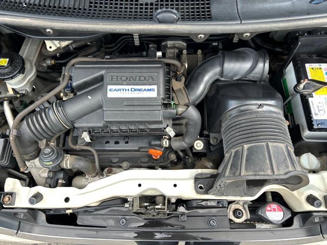 親切・丁寧な専門メカニックスタッフが応対！・車検・点検整備・事故等の修理などアフターサービスも安心。お車のカスタマイズもネクステージのサービススタッフまでご相談ください！