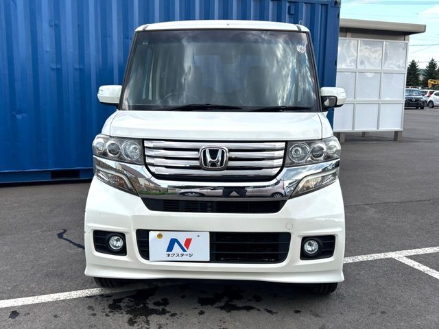 弊社では、全車『修復歴なし』のお車のみ取り扱っております。専任バイヤーによる厳選した仕入れの後、入庫後の車両チェックを行い、ネクステージが認定した高品質な中古車をご提供しております。