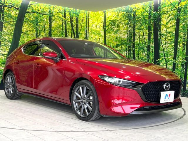 大好評のボディコーティング「弾スプラッシュコート」もご納車までに施工可能。通常のガラスコートと異なる、耐久年数6年の無機質ガラスコーティングが、ボディをキレイな状態に保ってくれます。