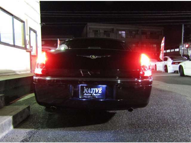 クライスラー300C HEMI5.7ℓ車検令和8年6月迄 クライスラー300C HEMI5.7ℓ車検令和8年6月迄 クライスラー300C HEMI5