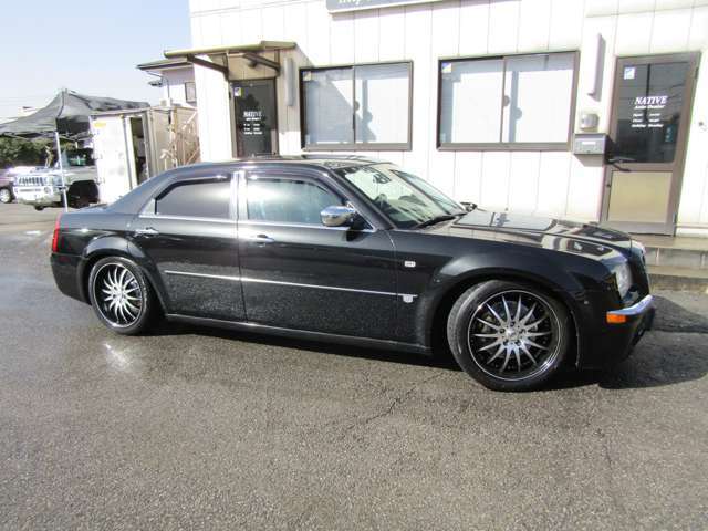 クライスラー 300C 5.7 HEMI 2006年 7.9万キロ (千葉県