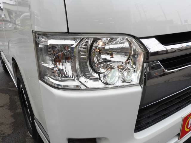66,000円のメーカーオプション　LEDヘッドライトまで！ハロゲンと違い夜道の視界も明るく運転しやすいんですね♪ウィンカーやポジションのバルブもLEDバルブに変えても良き♪