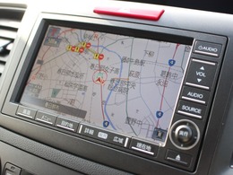 純正HDD（ハードディスク）ナビ搭載車！！地図データの情報量や音楽CDの録音機能が魅力です！一度録音されたCDは車内保管の必要が無く、場所を有意義に使用できます！！